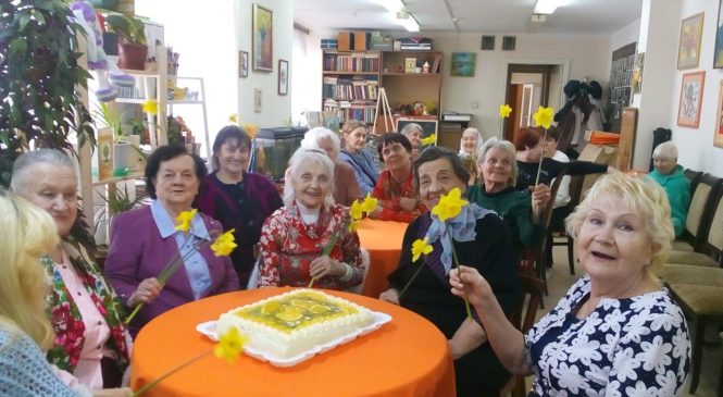 Праздничная встреча в центре «Мои года — мое богатство»