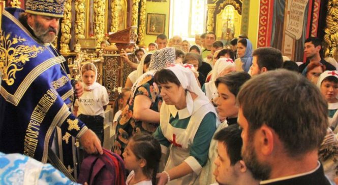 В Ростовской-на-Дону епархии состоялась масштабная благотворительная акция «Соберем ребенка в школу».